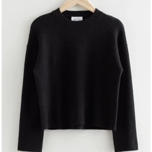 Stickad tröja - Stickad tröja från & Other Stories, nyskick❤️‍🩹