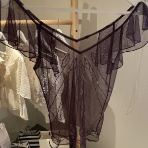 lila fest topp  - superfin fest topp❣️ vet inte vart den är ifrån eller vilken storlek, men passar xs-m❤️