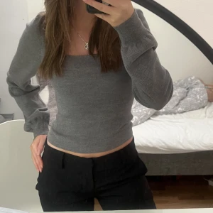 Tröja - Fin tröja som är i nyskick! 💕nypris 690kr! Slut i lager på hemsidan 