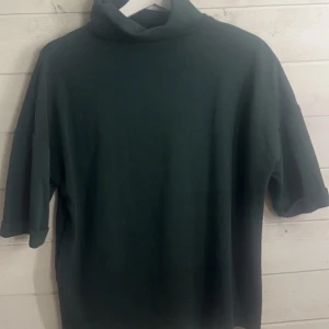 Polotröja - Polotröja i trekvart i storlek S från Zara, köparen står för frakt❣️❣️
