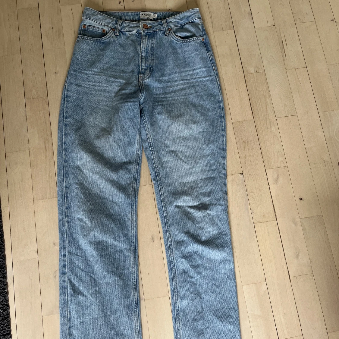Blåa straight jeans