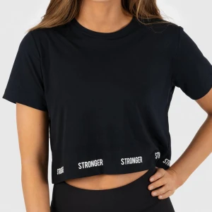 Fin tränings topp - Jätte söt tränings top från Stronger! Använder inte längre då den inte passar mig längre. Använts 1-2 gånger. Bra kvalitet! Orginalpris: 349kr💕💕