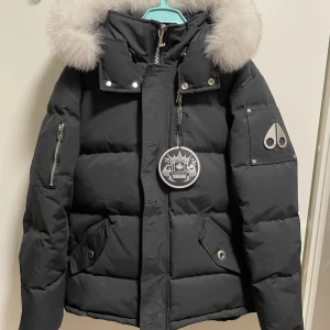 Moose Knuckles 3Q, strl: L - Moose Knuckles 3Q AAA+ Replika. Storlek: Large men passar även Medium