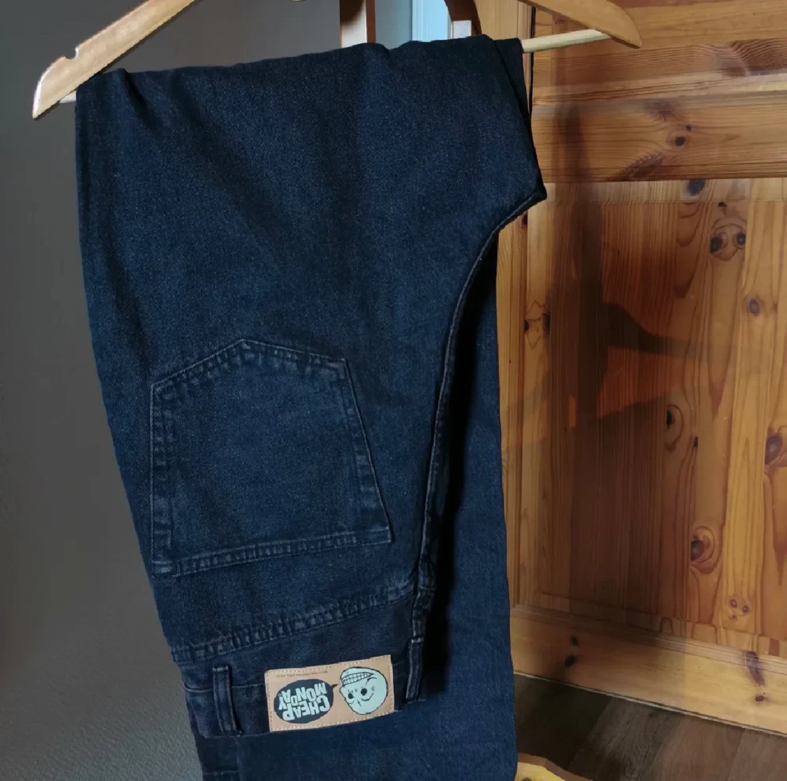 Snygga Cheap monday byxor! - 90