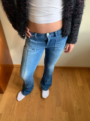 Diesel jeans - Säljer mina favorit diesel jeans. Bädugt coola detaljer. Köpta för ca 1,500 kr