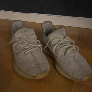 Teets 350 butter - Säljer då jag inte längre använder de. Pris pga con på skon. Kom med bud! 