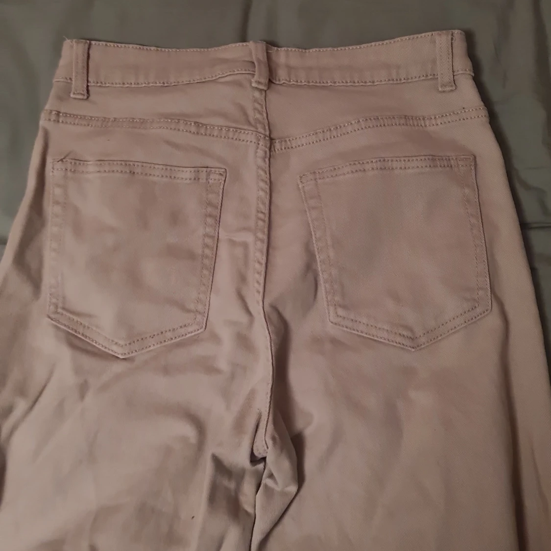 Bige/gråa high-waisted byxor - 91