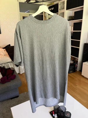 Klänning/tunika - Fin klänning som är i använt skick men fortfarande fin