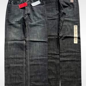 Dark wash loose fit from ecko unltd pants are new with tags Dimensions - length 106cm belt 38cm leg width 19.5cm thigh width at the crotch 29.5cm