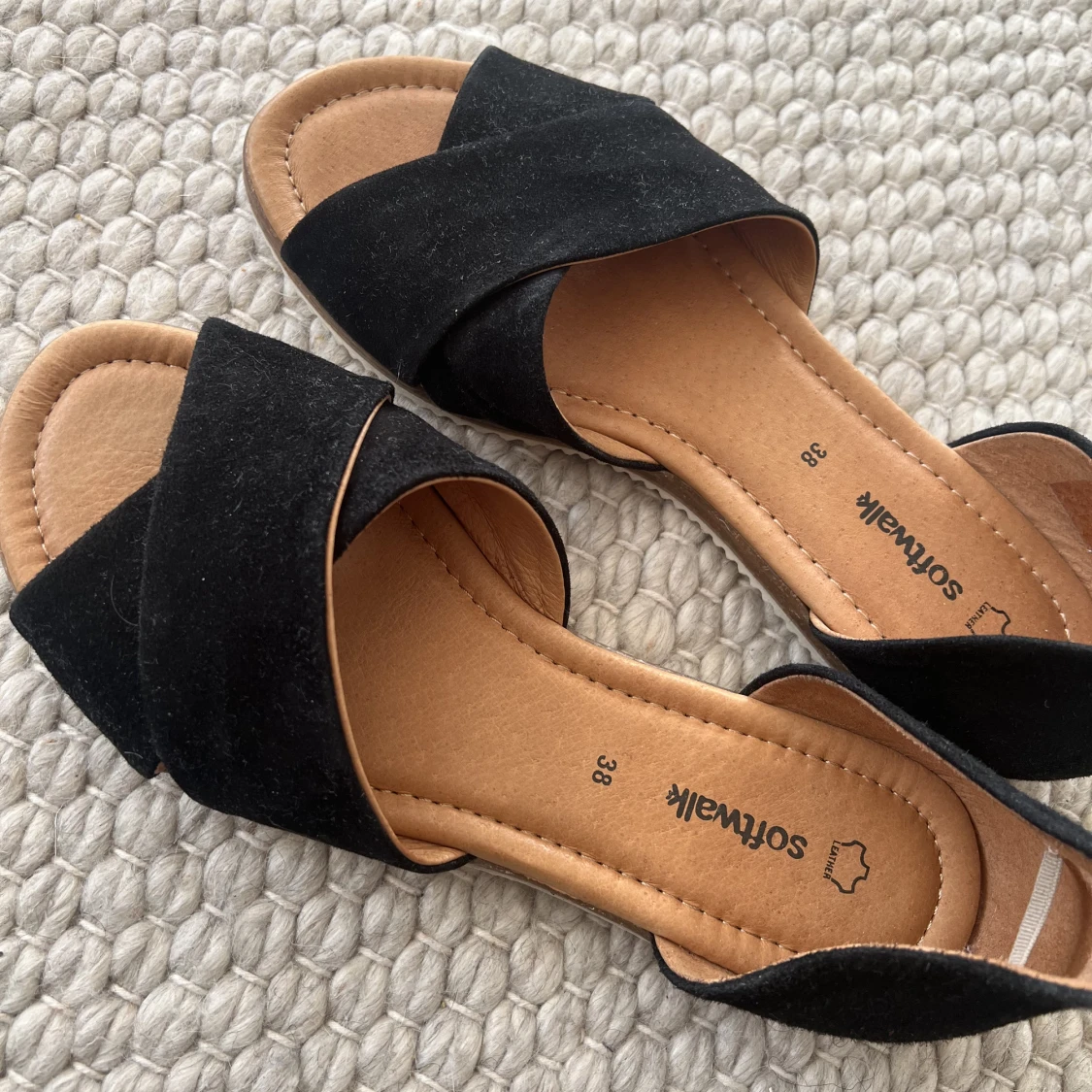 Oanvända sandaler, storlek 38 - 90