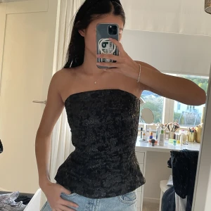 Topp - Helt oanvänd topp som inte kommit till användning.