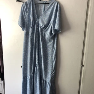 Långklänning storlek 50 - Fin långklänning från ASOS 