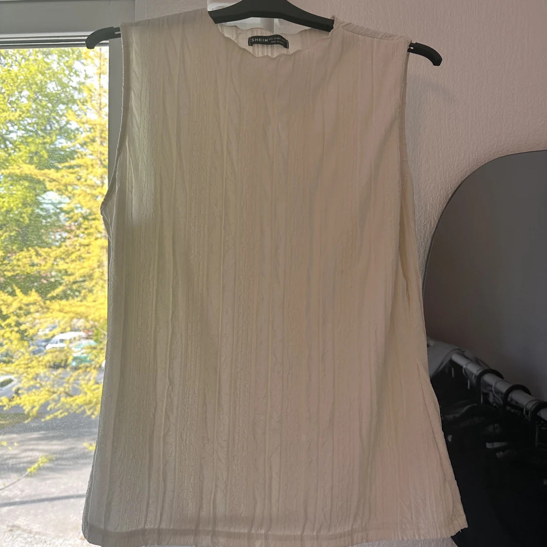 Cremevit blus från Shein!