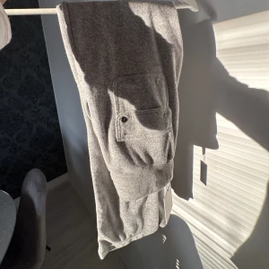 Juicy couture. Underdel i grå  - Storlek M. Aldrig använd. Bra skick. Pris går att diskuteras! 