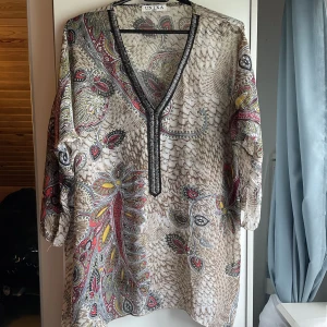 Blus bohem - Tunn blus med bohemkänsla