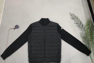 Moncler guardian - Hej säljer nu denna tröja som är storlek m. Skick: 8/10 