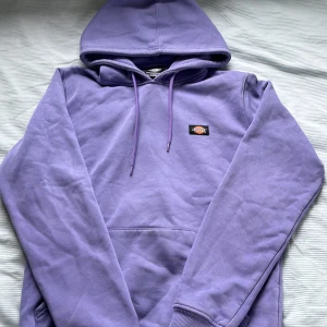 Dickies hoodie - Dickies hoodie, bra skick, helt ny och inte använd💕