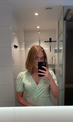 Sommarklänning - Välomhändertagen och är riktigt bekväm