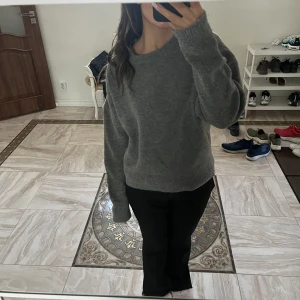 Stickad troja - Grå stickad tröja köpt från Zara💓💓