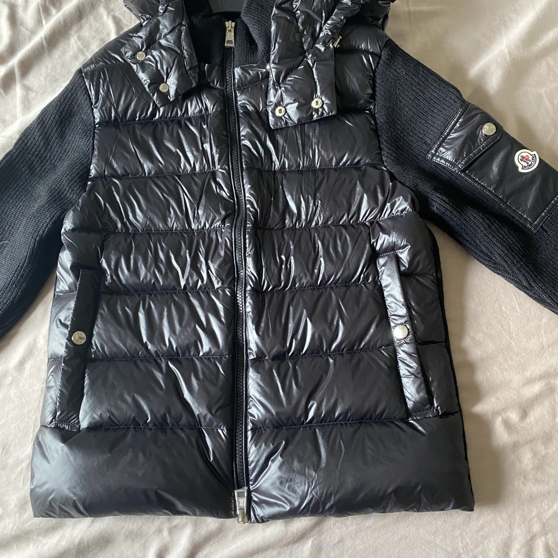 Moncler hybrid
