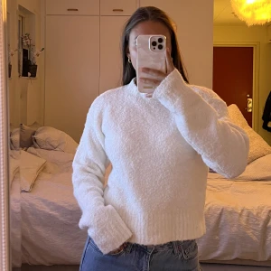 Stickad tröja - Fin stickad tröja från Monki, använd fåtal gånger☺️