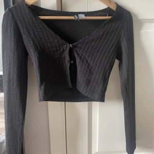 Söt tröja  - Helt ny oanvänd tröja från hm!💕