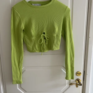 Topp - Liten i storlek, skulle säga att det mer är en S/M