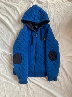 Cavallaro Zip Up Hoodie - Cavallaro Zip Up Hoodie - Blå- Storlek XXL (inte så stor, skulle själv säga Storlek M-L) - 🛜