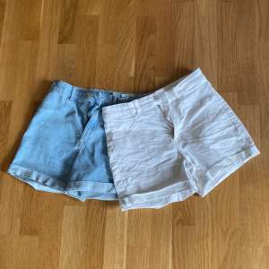 Två par jeansshorts från H&M, båda för 140kr och ett par för 70 kr, säljs pga för små, de blåa är ansvända ett fåtal gånger medans de vita tre gånger, pris kan diskuteras!🤗