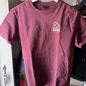 T shirt - Skick efter bild