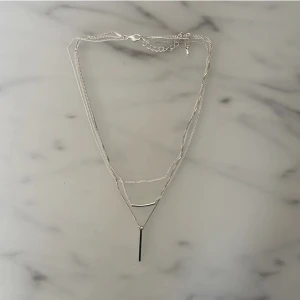 Halsband  - Säljer detta halsband får h&m!