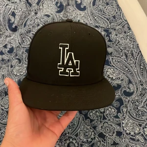 La keps  - Använd 3 gånger annars väldigt bra keps