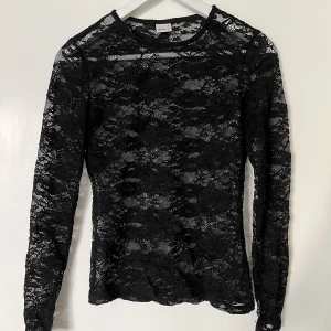 Svart spetstopp  - Svart spetstopp. Använd ett fåtal gånger. 