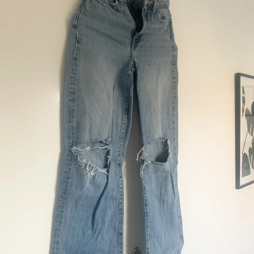 Känner inte att jag passar i dem högmidjade byxor längre har inte använt på kanske ett år.. Jeans & Byxor.