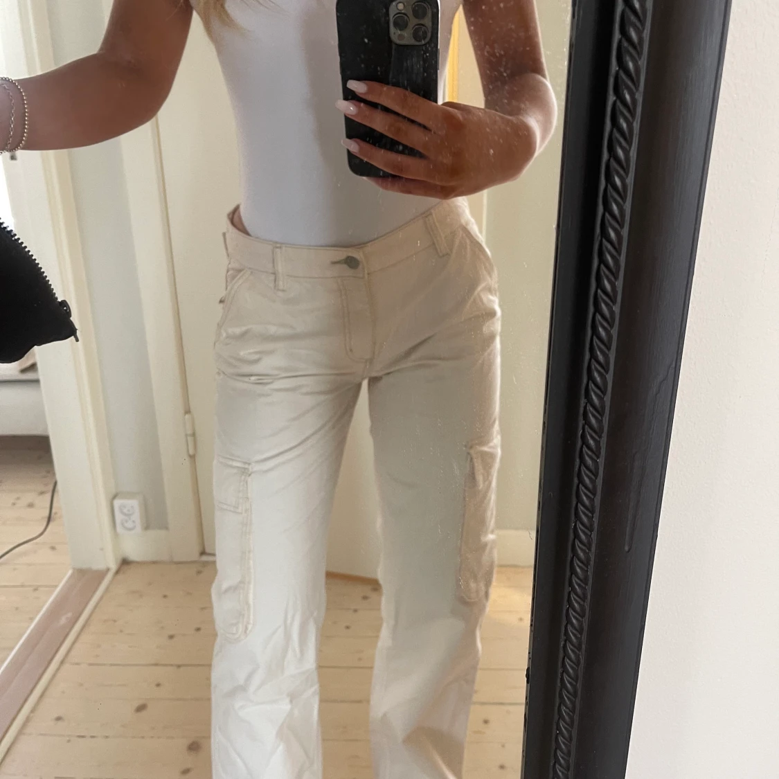 helt nya beiga cargo byxor  - 90