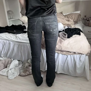 Ltb jeans - Säljer mina favvo jeans! Har för många ltb därav säljer jag dom:( knappt använda, därav priset! Nypris 800 Köp direkt för 600, då dom är slutsålda överallt
