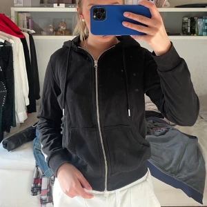 Hm kofta  - Skriv om du är intresserad så kan vi diskutera pris, frakt och så vidare😊 Bara att skriva om du vill ha fler bilder