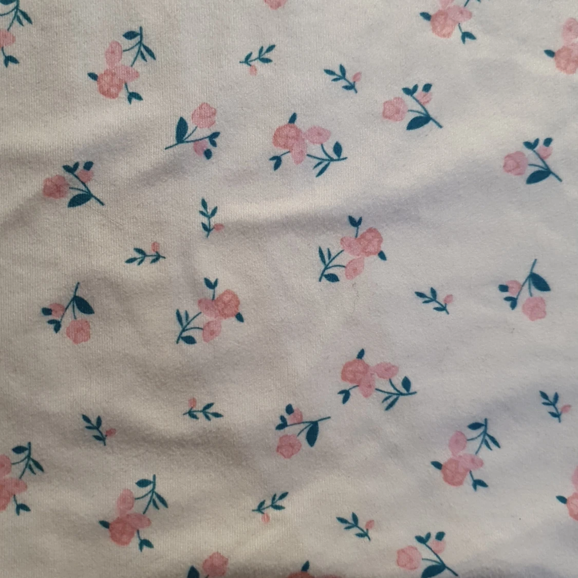 Vit blommig croptop - 90