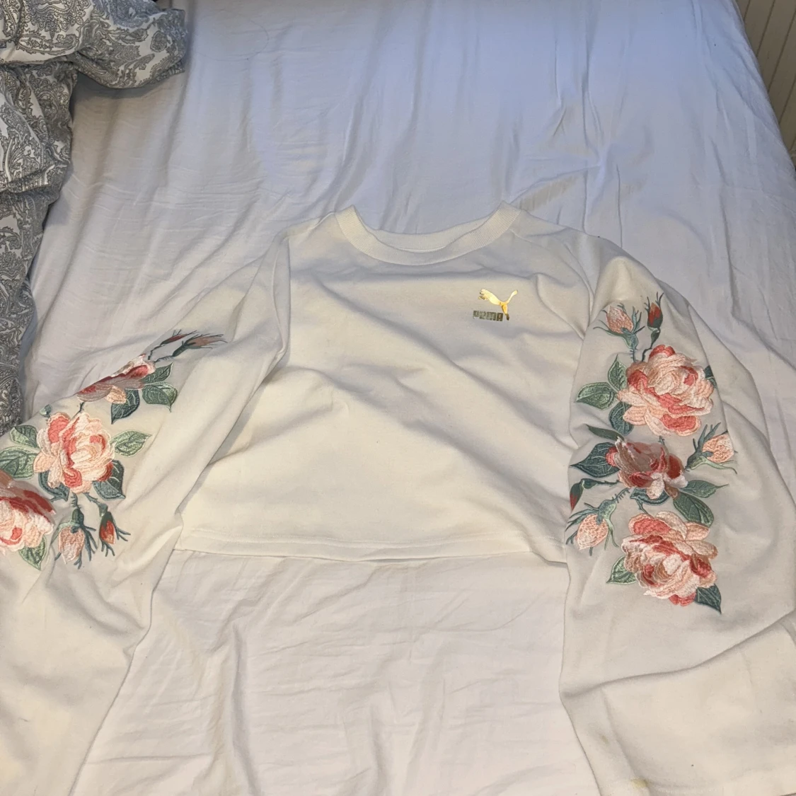 Croppad puma tröja