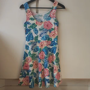 Sommarklänning  - Kort och söt sommar klänning 