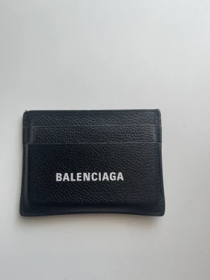 Balenciga korthållare  - Äkta , fint skick🖤
