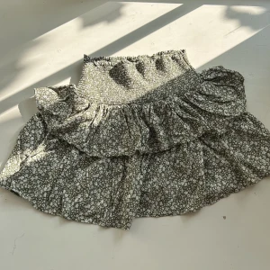 Fin somrig kjol - Fin kjol från sommaren på Lucca 