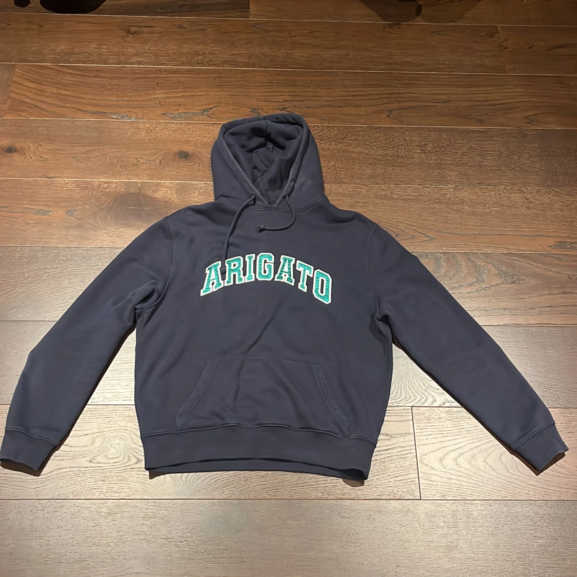 Axel arigato hoodie