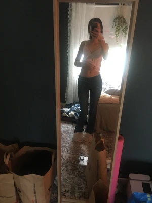 Lee jeans - Bootcut jeans från Lee❤️❤️ passar perfekt på mig som är 168 ungefär 💝