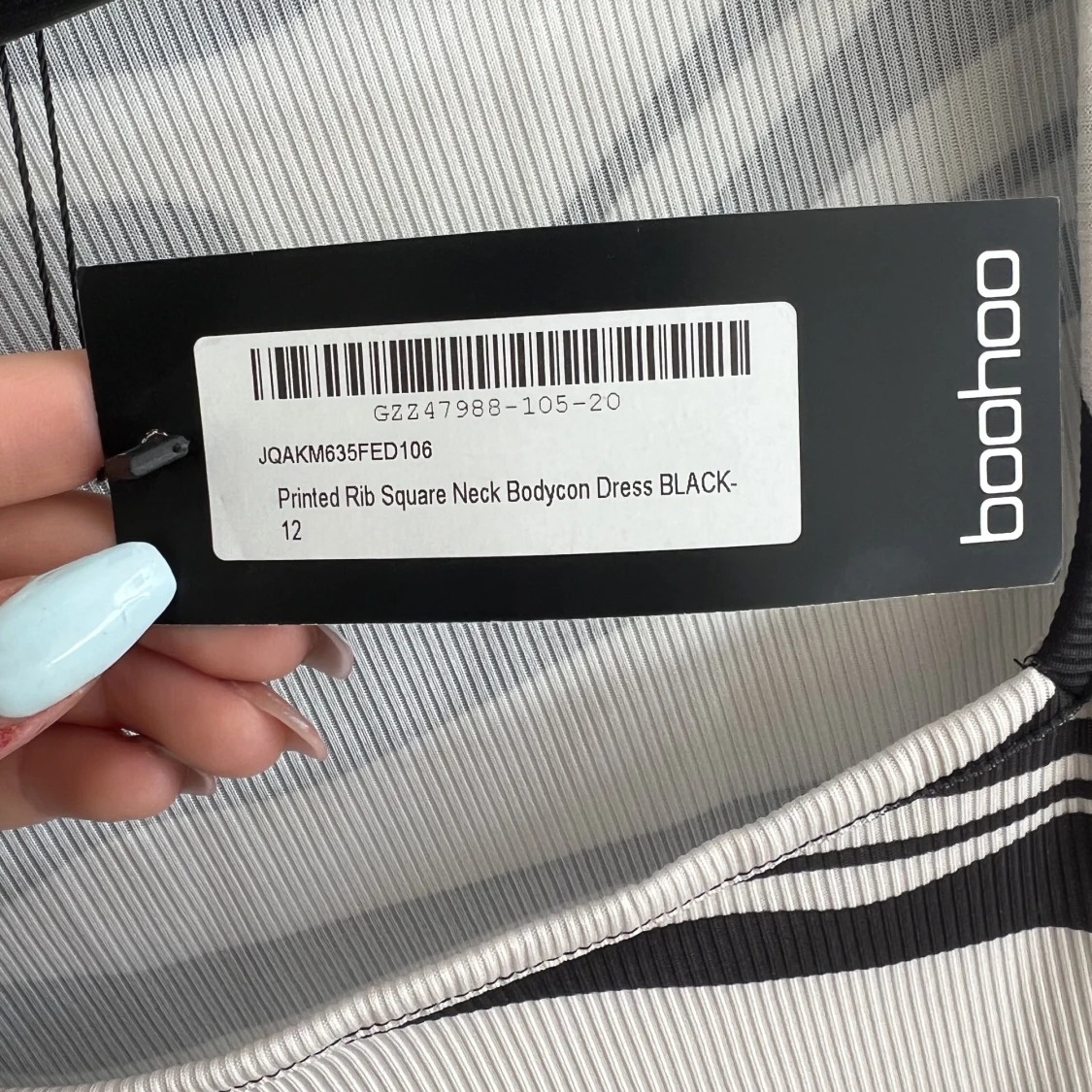 Mönstrad klänning - 90