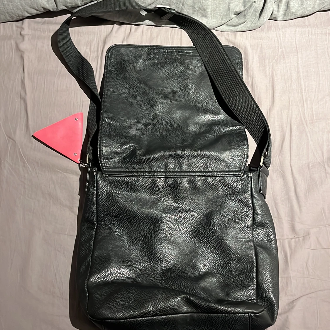 Axelremsväska från Hampton Republic - 90