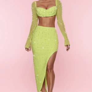 Oh polly set  - Säljer min oh polly set som köptes för min födelsedag. Den är i väldigt bra skick och använts ett fåtal gånger. Den finns även inte på hemsidan längre, säljer den för 800kr köpes 1600 inklusive i frakt.