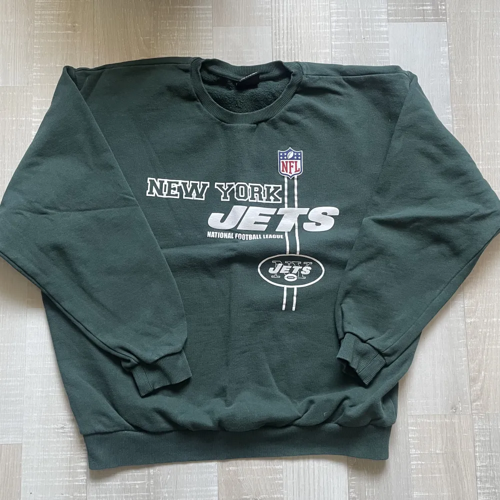 New York Jets sweatshirt. Bra skick, strl M. Hoodies.