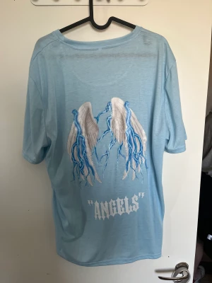 angels tröja - - Använd ett fåtal gånger 