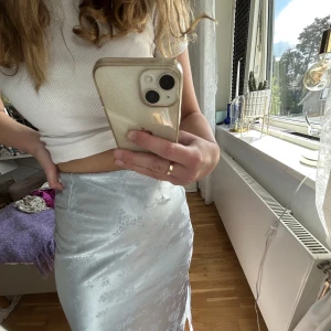 Kjol - Sparsamt använd! mycket bra skick 